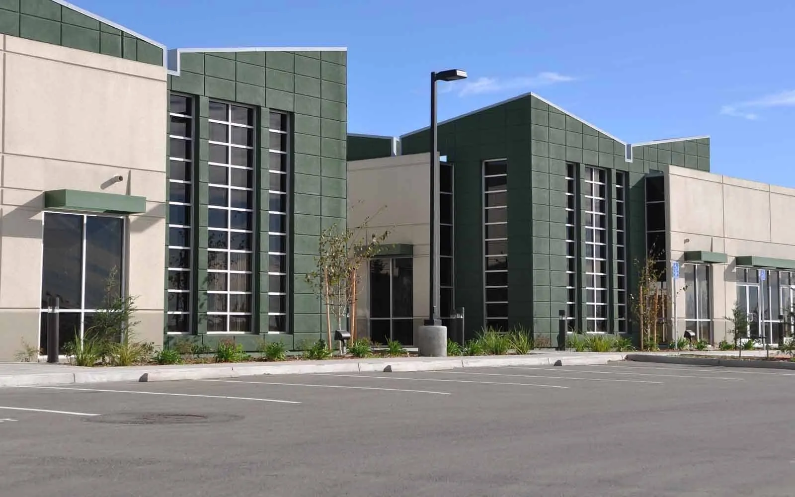 Parking Lot Cleaning Services in SFV